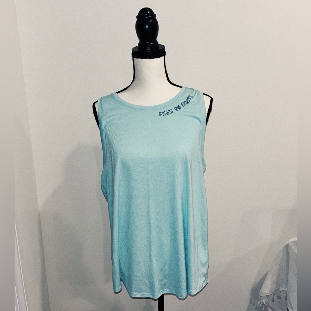 OLD NAVY ACTIVE TANK - WOMENS